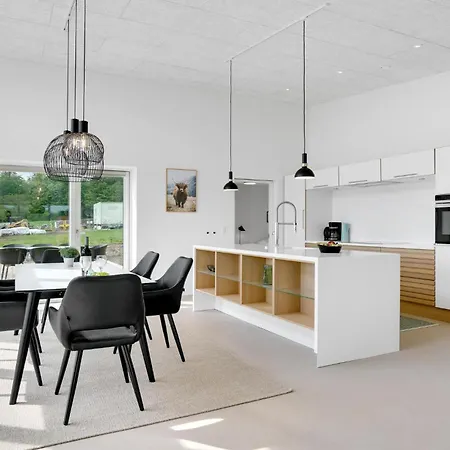 Amazing In With Kitchen