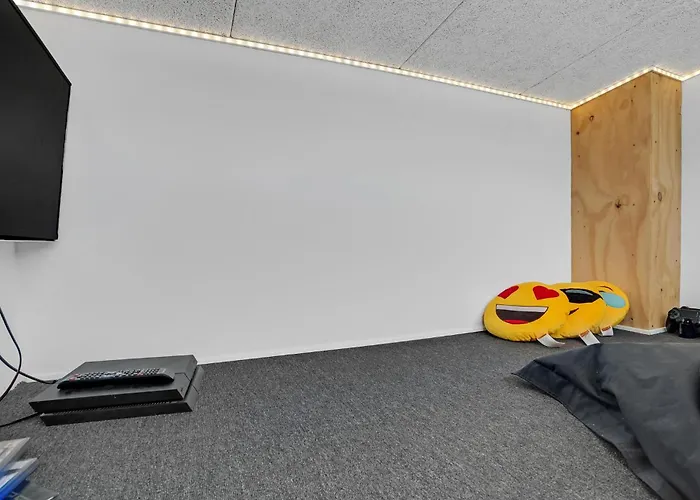 3 Bedroom In *